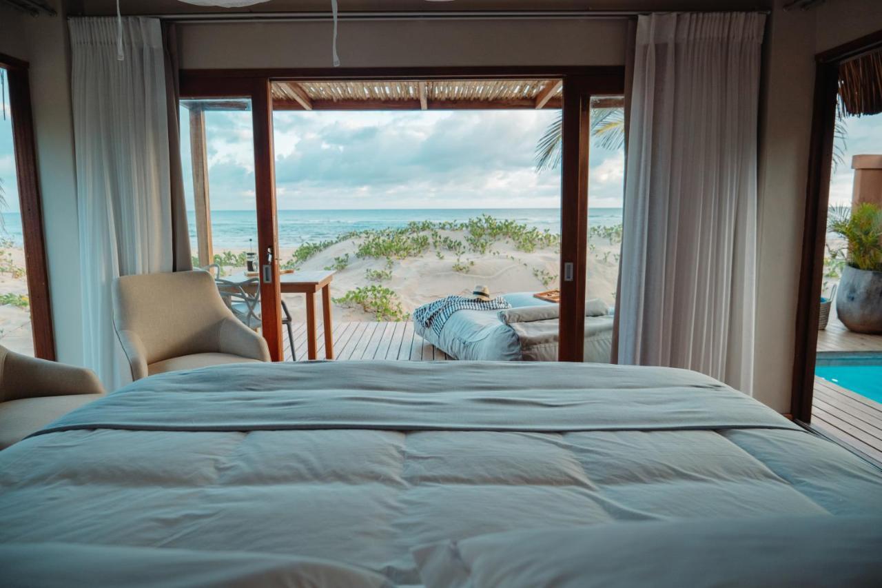 Eclectic Beach Retreat Cabo Nhamua Exterior photo
